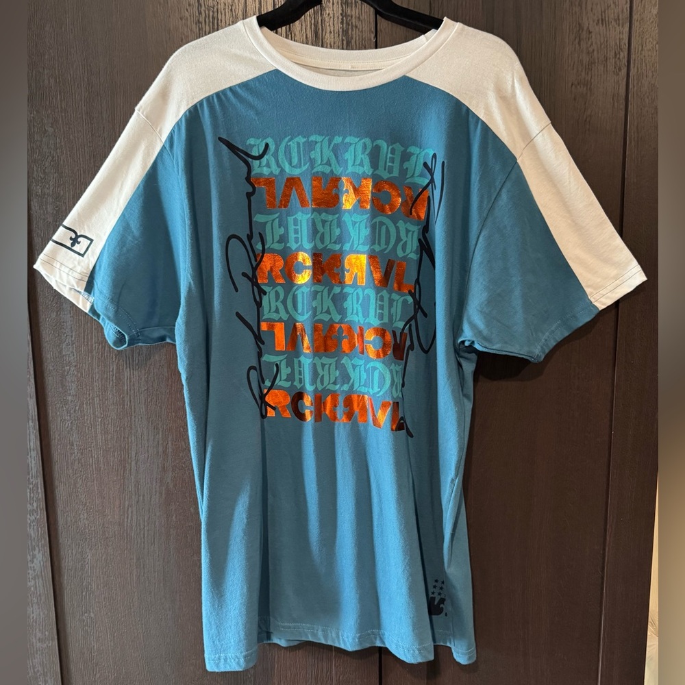 Rock Revival Men’s T-Shirt Size Medium